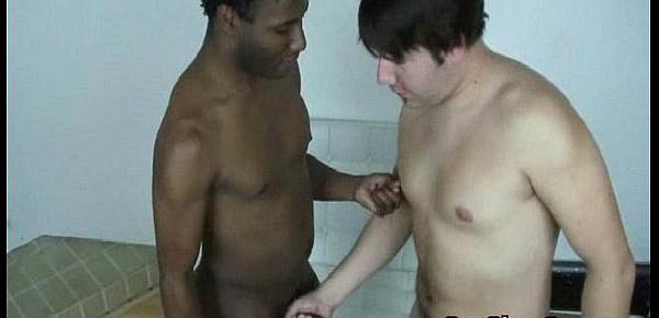  Private handjob and rubbing with black gay muscular dude 18
